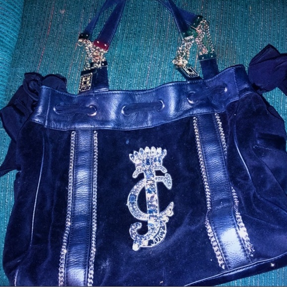 Juicy Couture Handbags - Vintage Rare Y 2K Juicy Couture rhinestone handbag